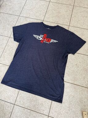 Indy 500 Authentic Mens Tshirt.  Sick centered indy 500 graphic.  Mens xl